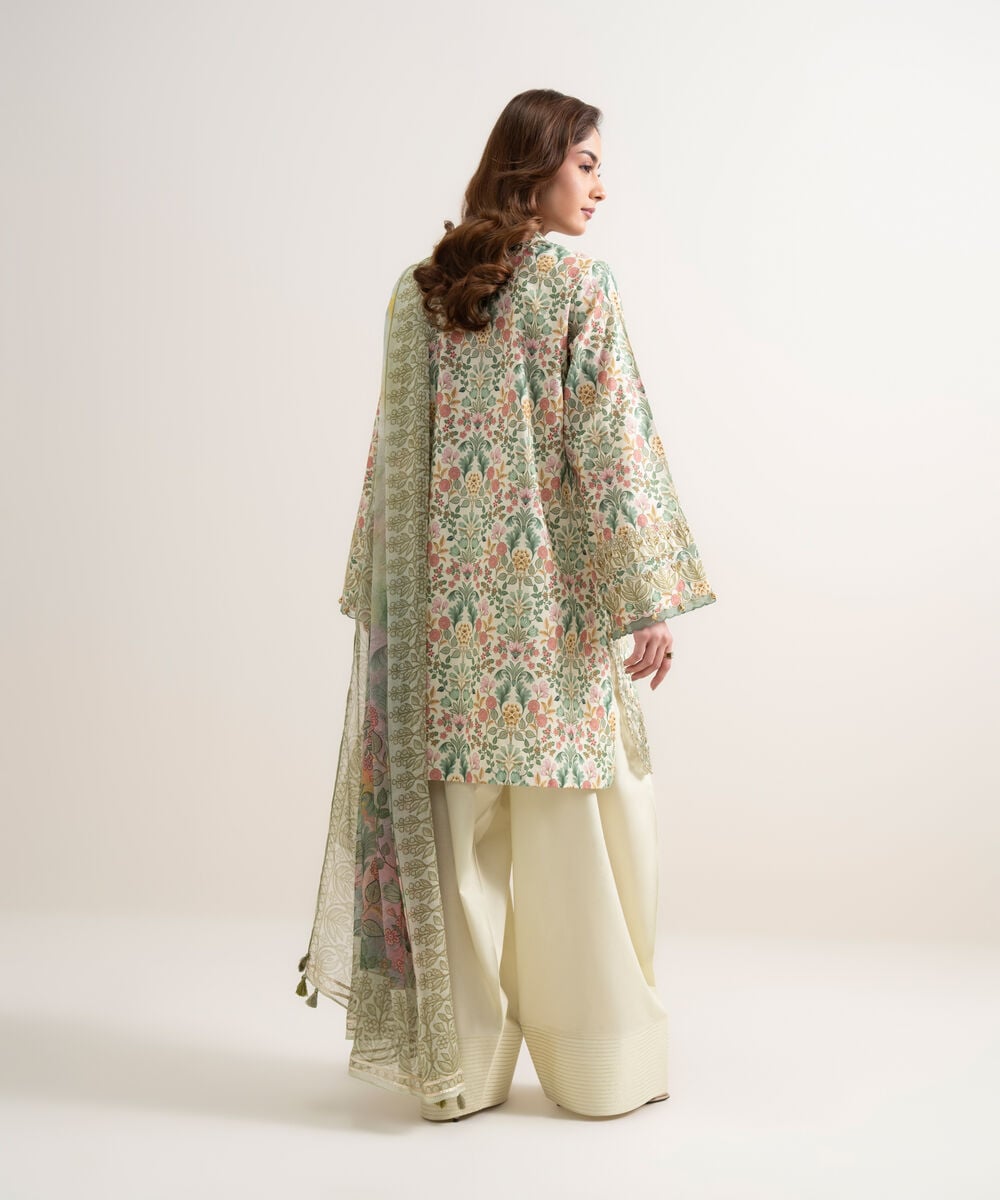 3 Piece - Embroidered Lawn Suit - Image 3